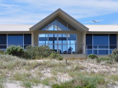 Commercial window cleaning